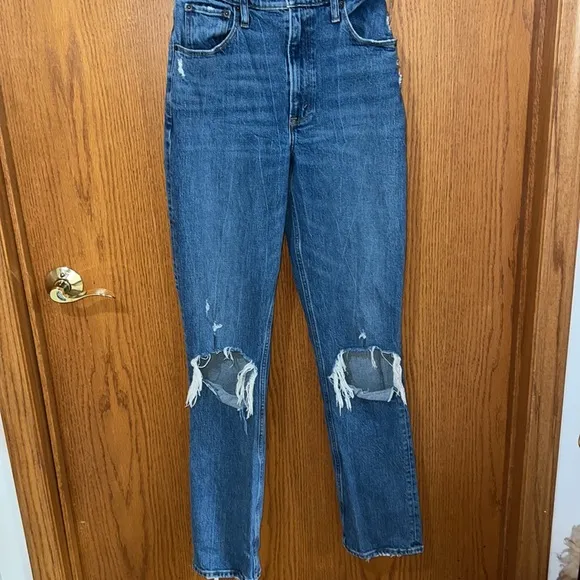 Abercrombie &amp; Fitch - the 90’s Straight High Rise Curve Love Blue Denim Jeans