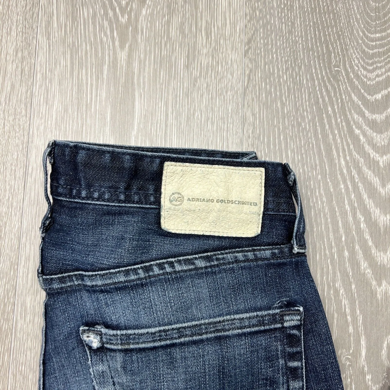 AG Adriano Goldschmied Jeans Matchbox Slim Straight Womens Jeans Size 30R