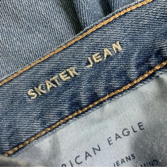 American Eagle women’s skater jeans with distressing throughout 12