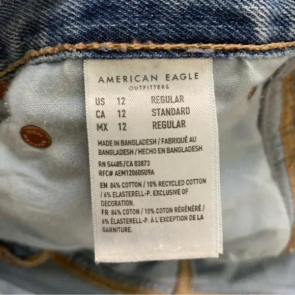 American Eagle women’s skater jeans with distressing throughout 12