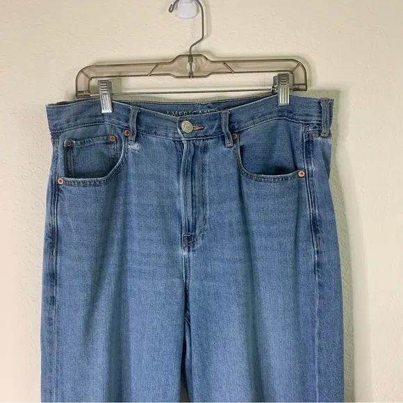 American Eagle women’s skater jeans with distressing throughout 12