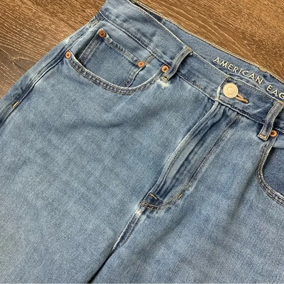 American Eagle women’s skater jeans with distressing throughout 12