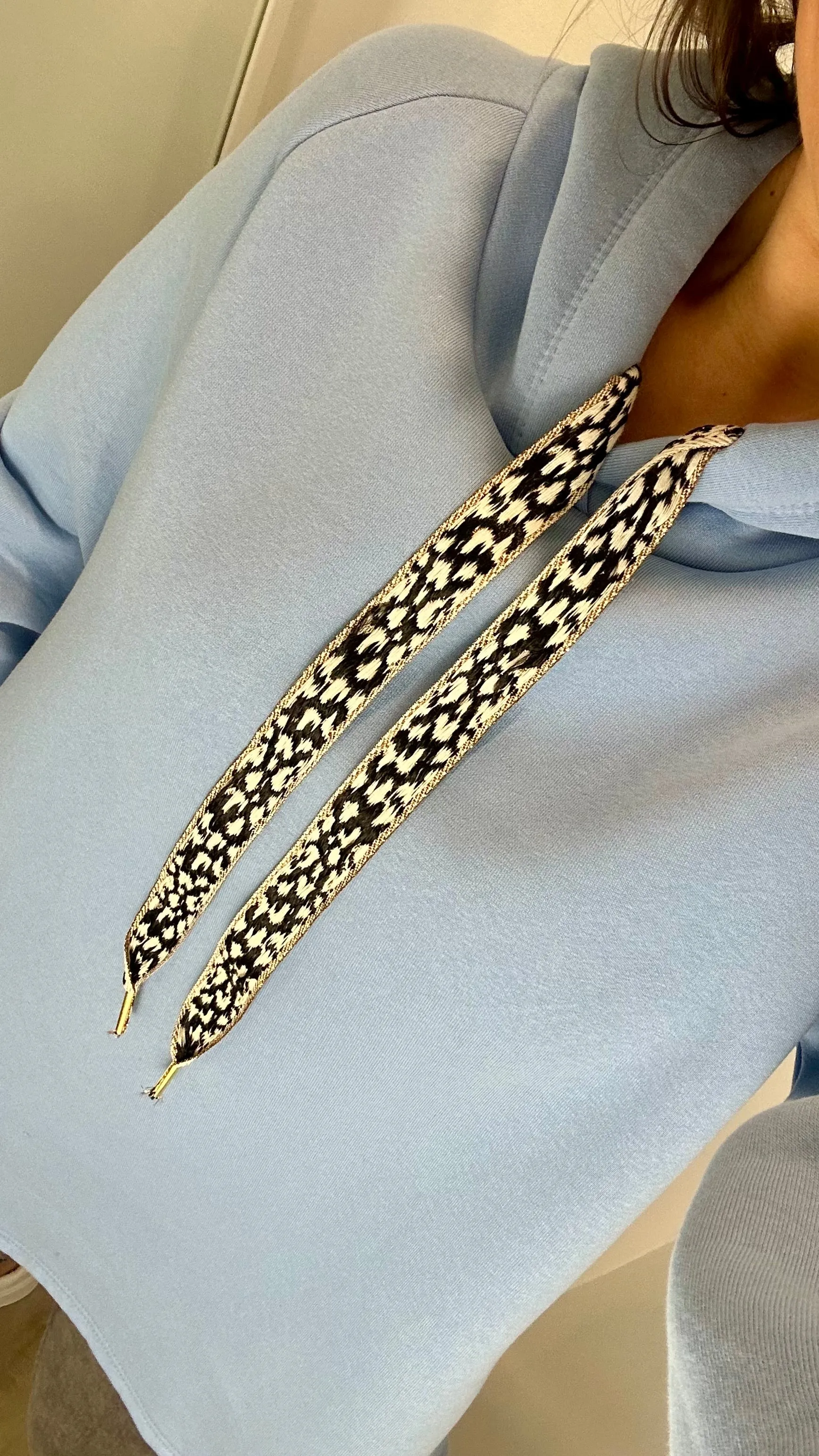 BLUE LEOPARD DRAWSTRING HOODIE