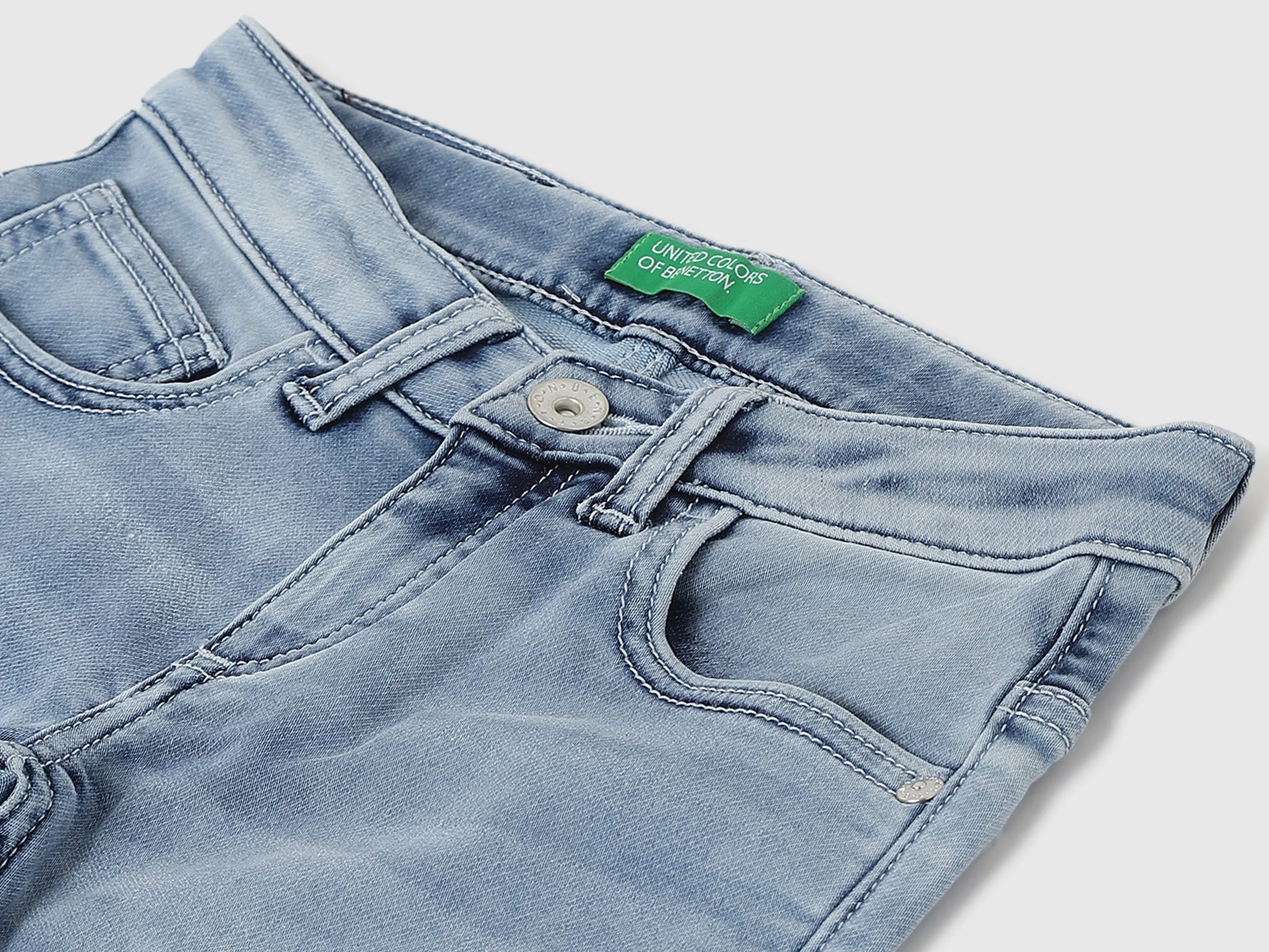 Boys Solid Regular Fit Jeans