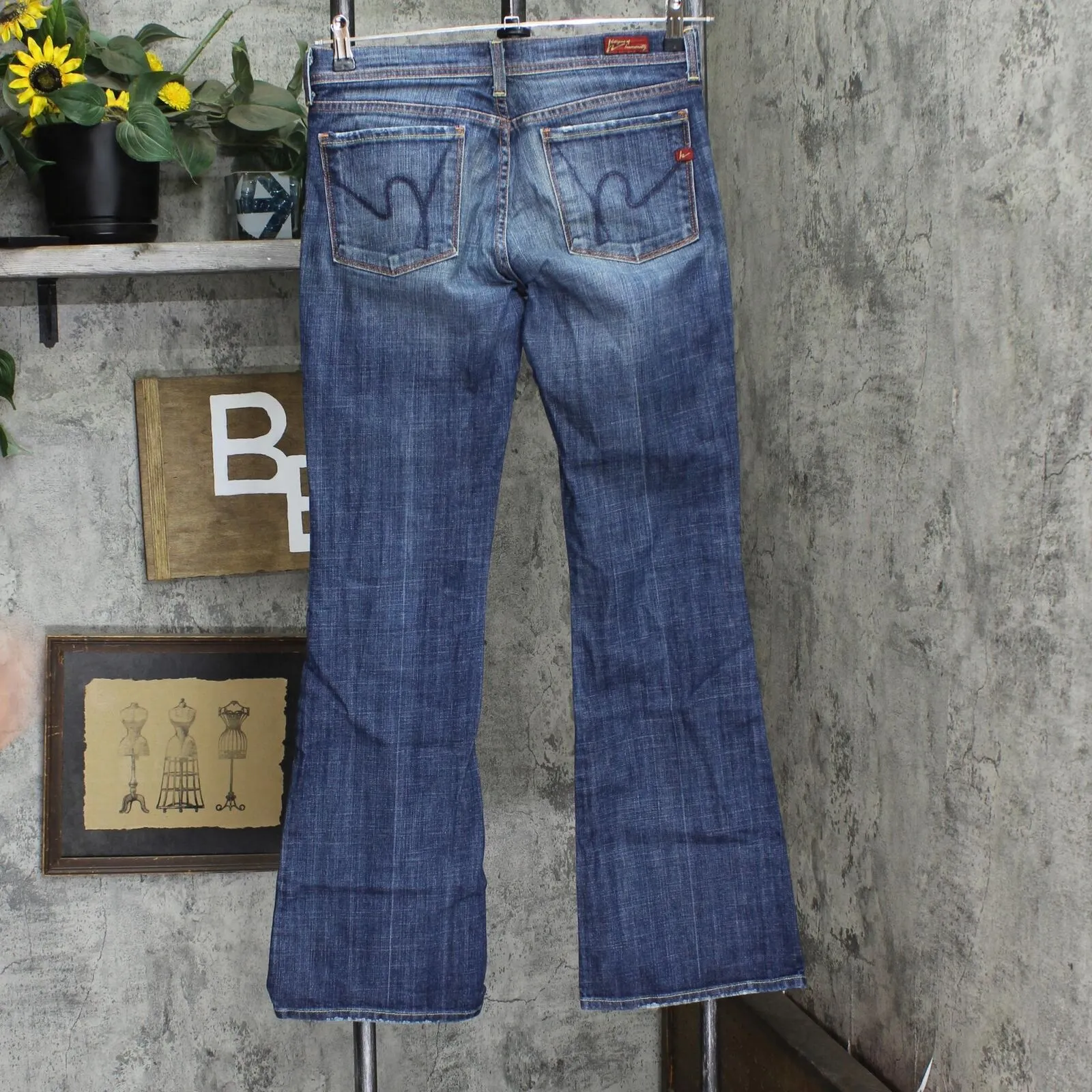 Citizens of Humanity  Ingrid #002 Stretch Low Waist Flair Jeans Washed Blue 27