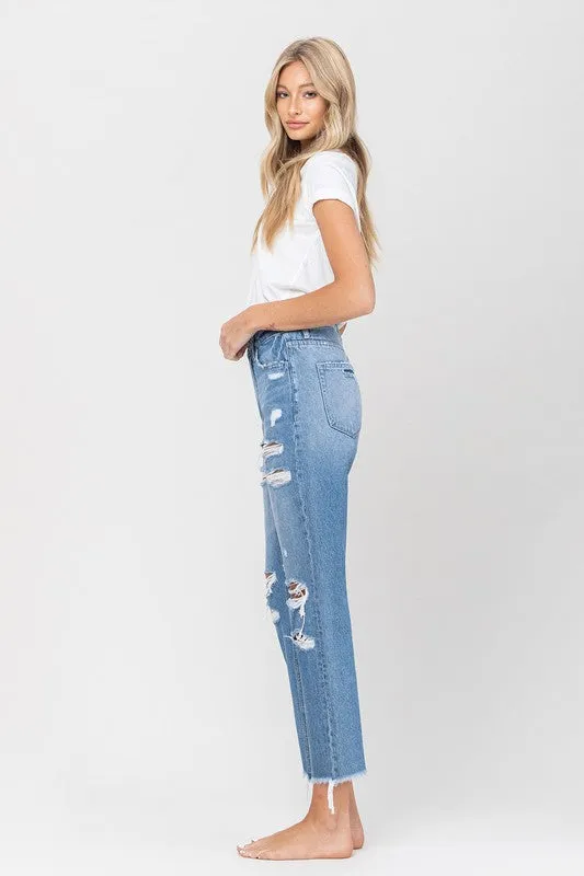 DISTRESSED RAW HEM MOM JEANS - Vervet