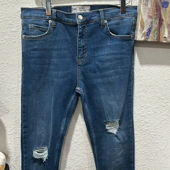 FP Free people women’s blue  jeans size W 28 GUC