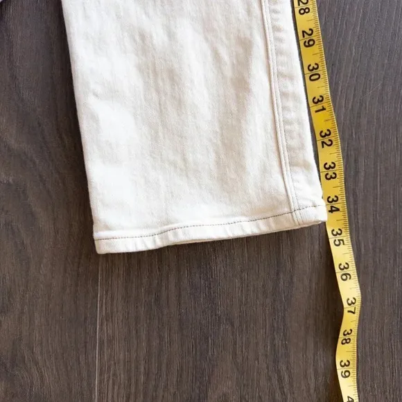 Frame Le High Straight Jeans (Stretchy!) in Blanc (Cream / Ivory), Size 26