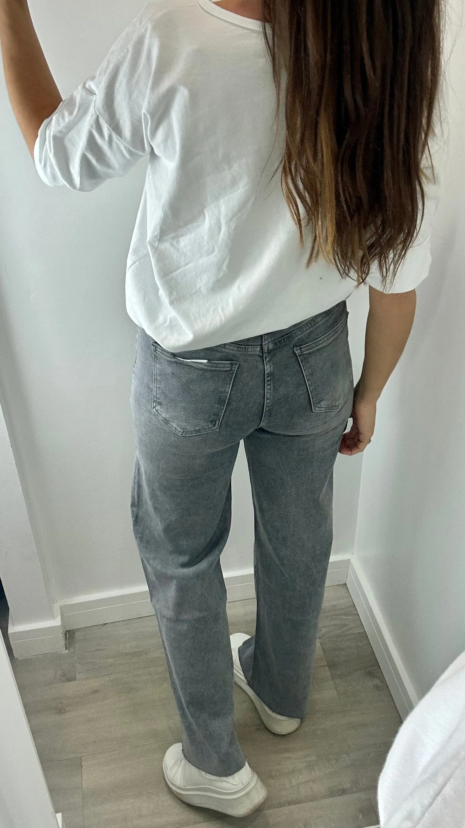 GREY STRETCH DAD FIT JEANS