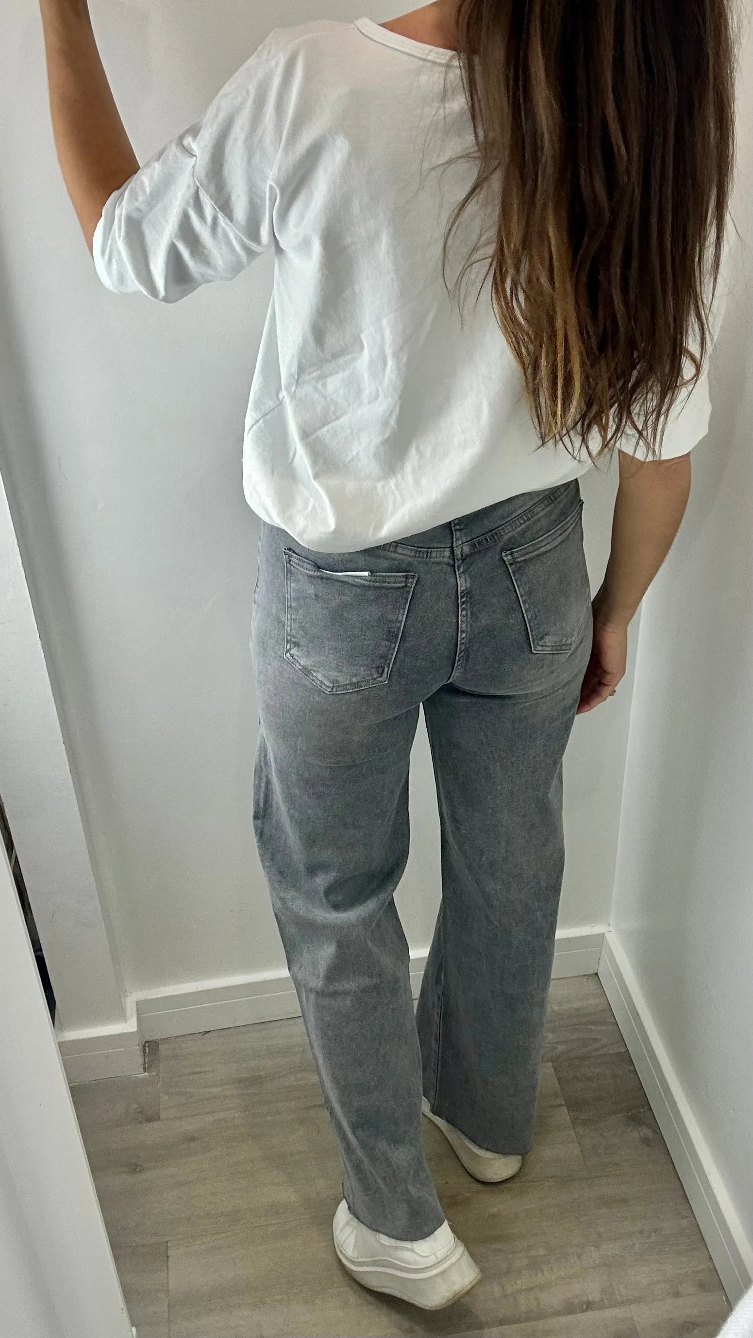 GREY STRETCH DAD FIT JEANS