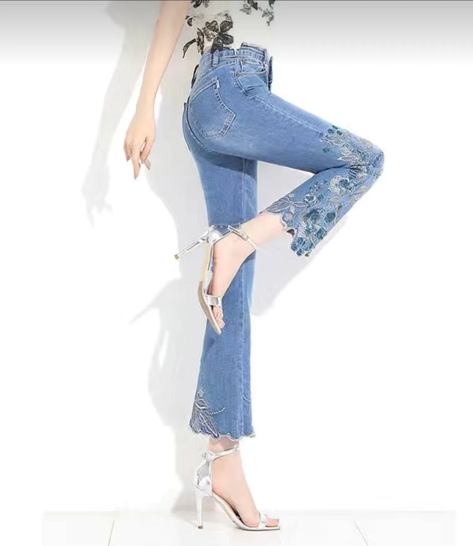 HAPPY- 000007 - B  High Waist Nine-point Floral Embroidery Flare Leg Jeans