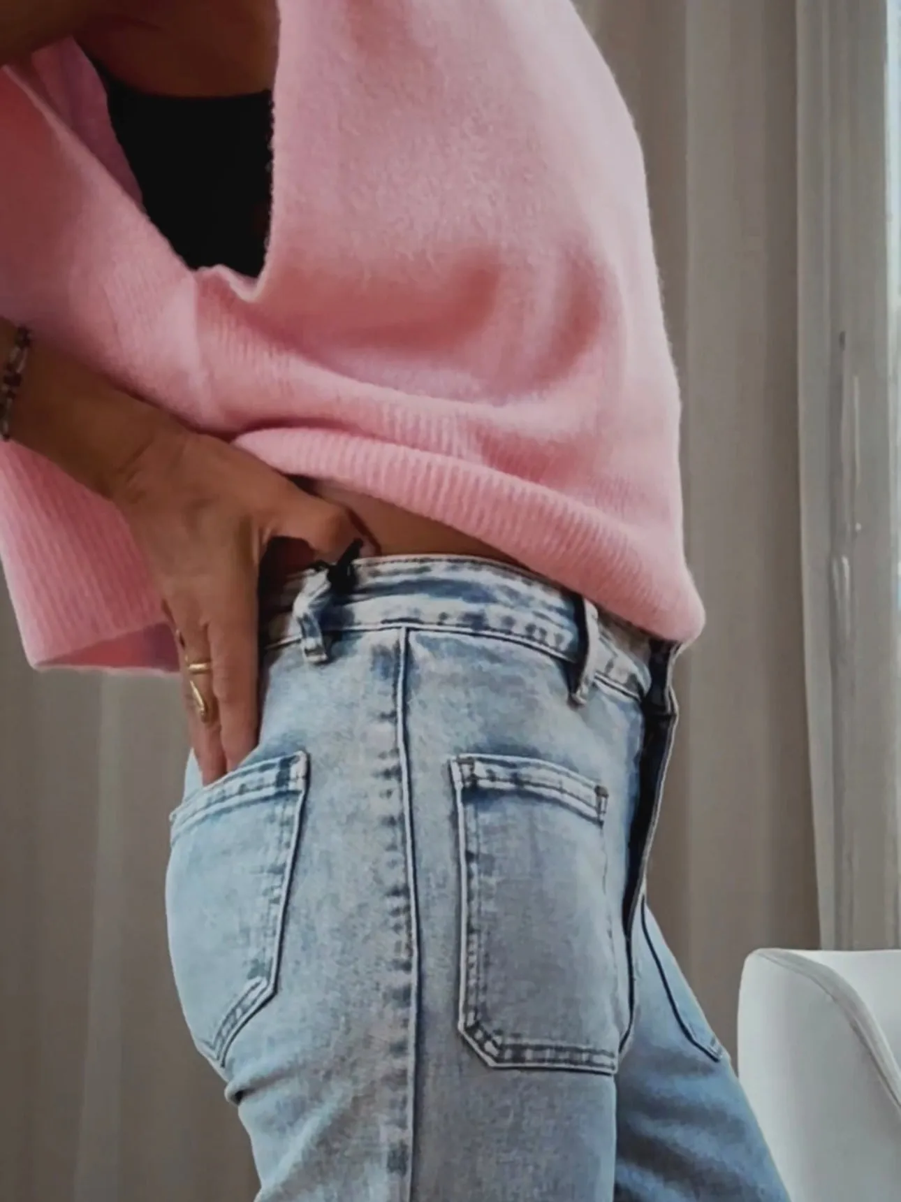 JEANS WITH FRONT POCKETS - LIGHT BLUE