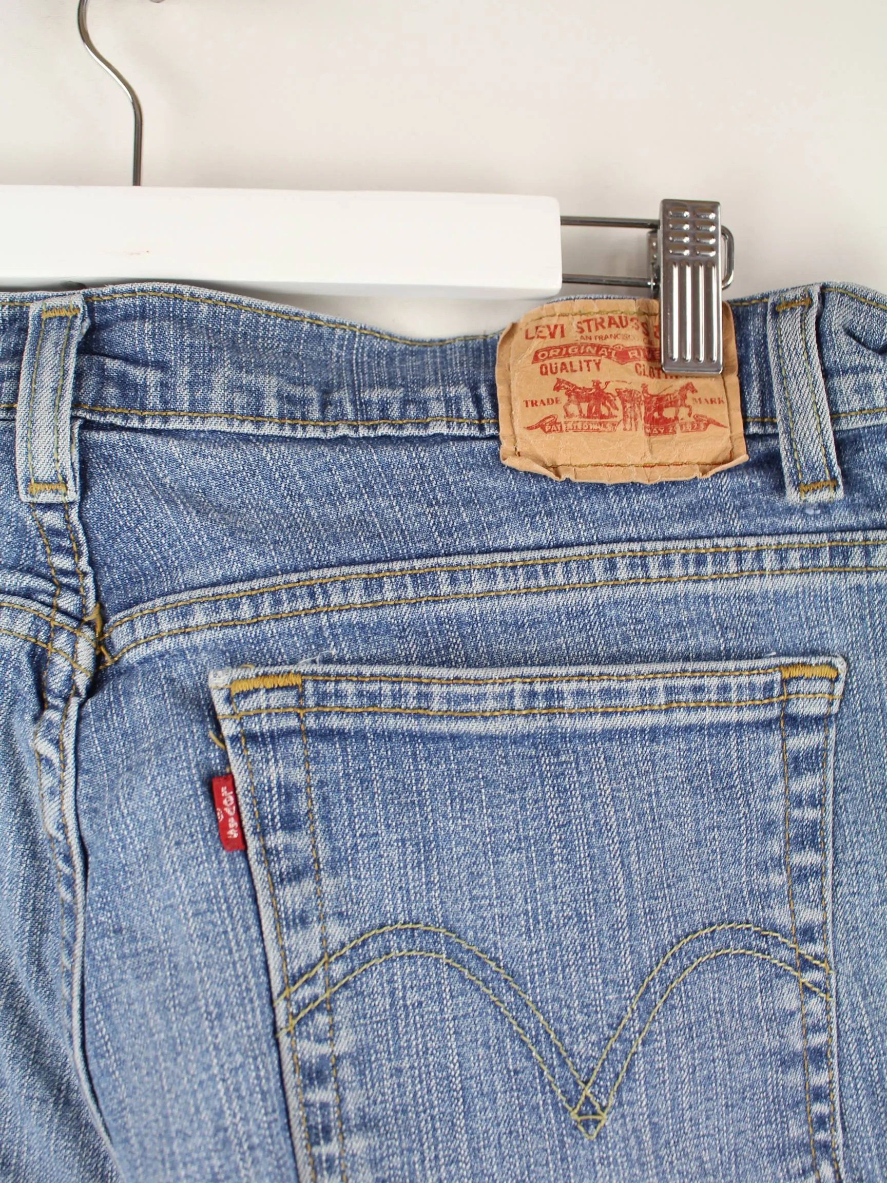 Levi's Damen 550 Relaxed Boot Cut Jeans Blau W36 L32