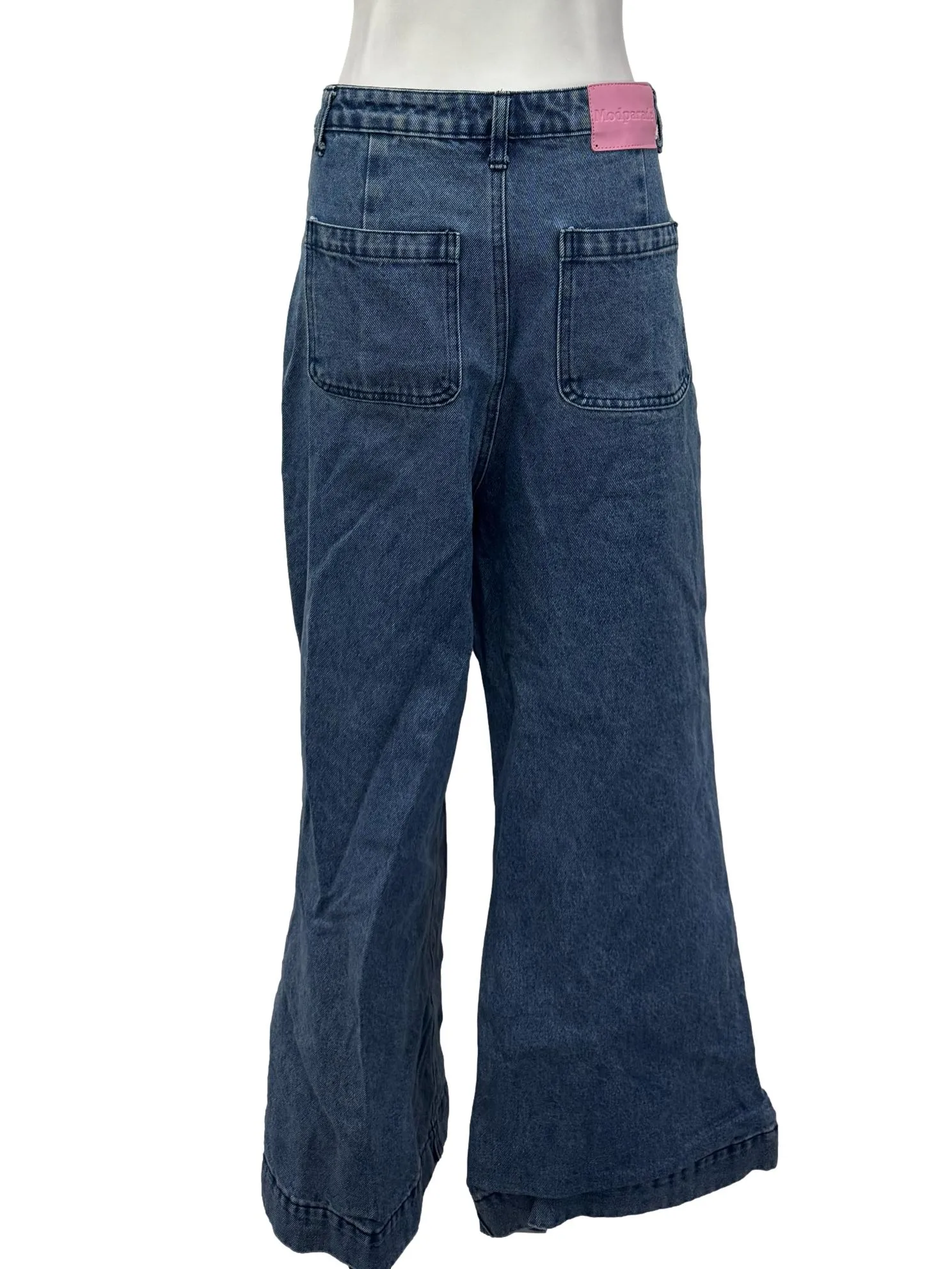 Light Wash Wide Leg Jeans With Front Patch Pockets And Pink Back Patch