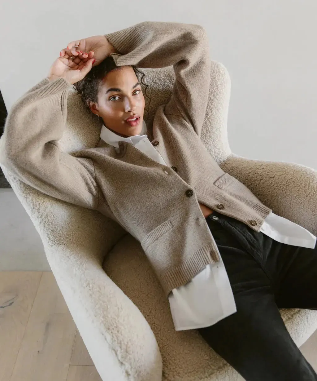Lucia – Women's Cardigan Chic Sweater
