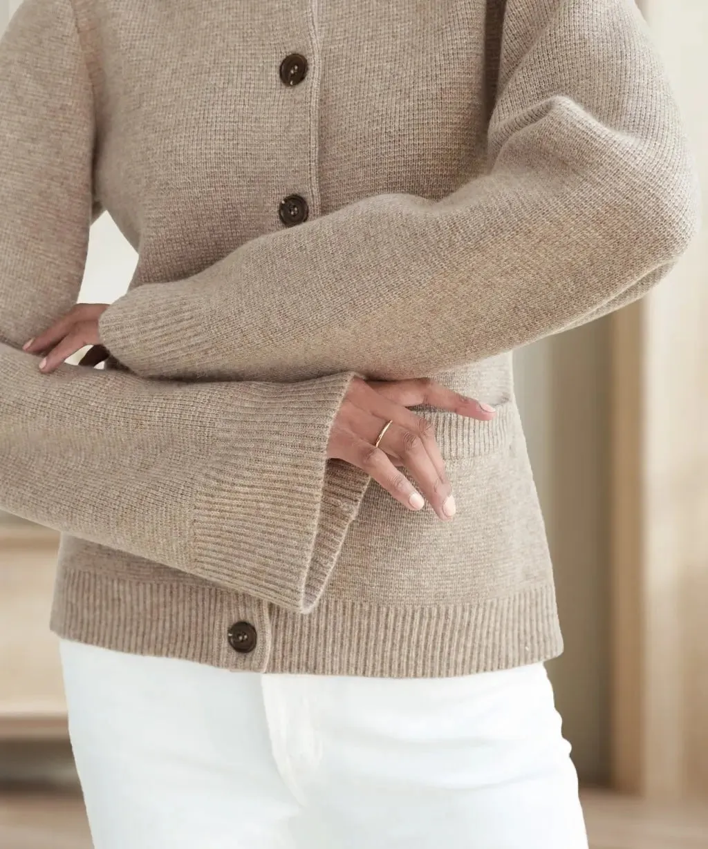Lucia – Women's Cardigan Chic Sweater
