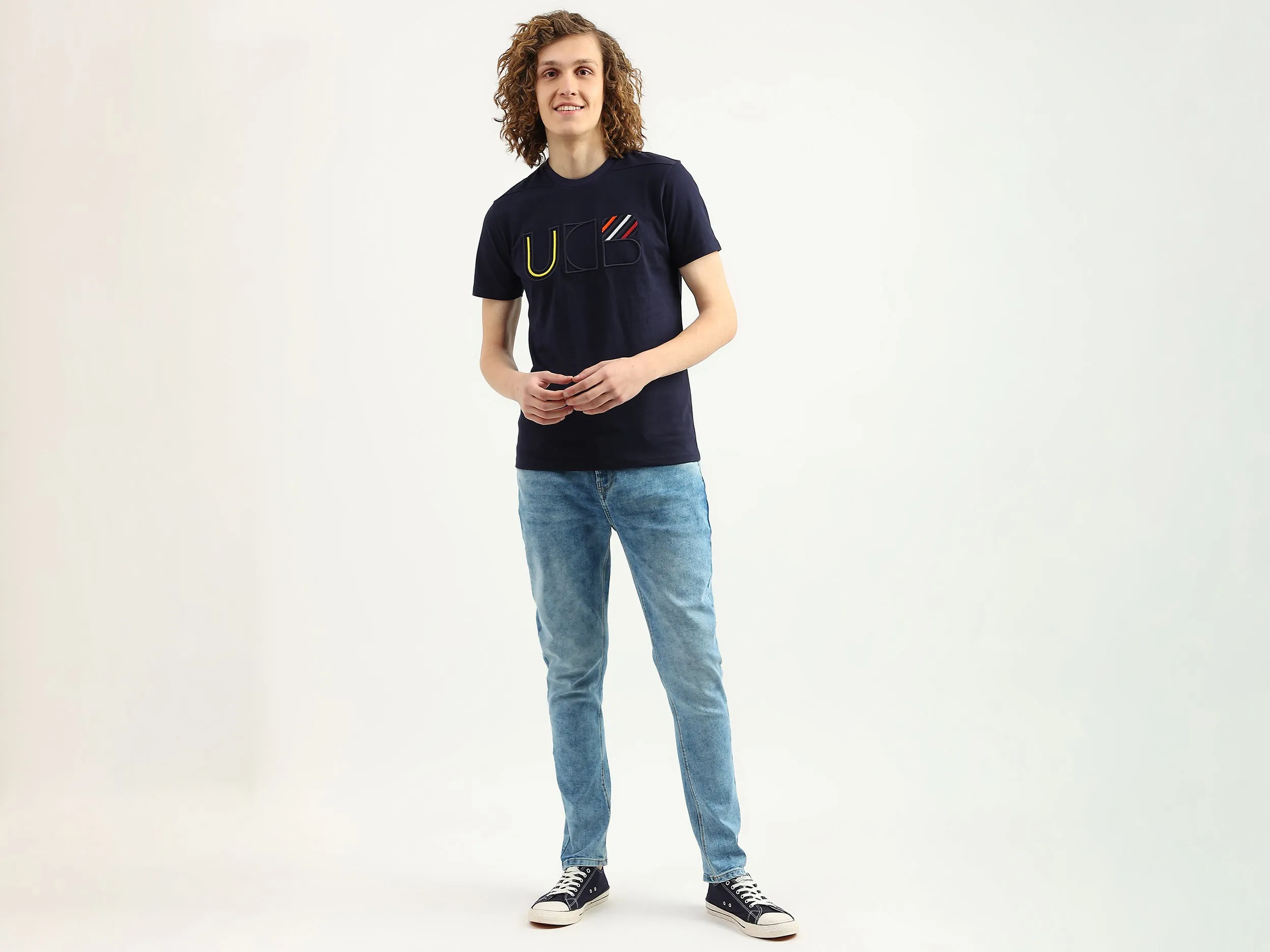 Men Solid Carrot Fit Jeans