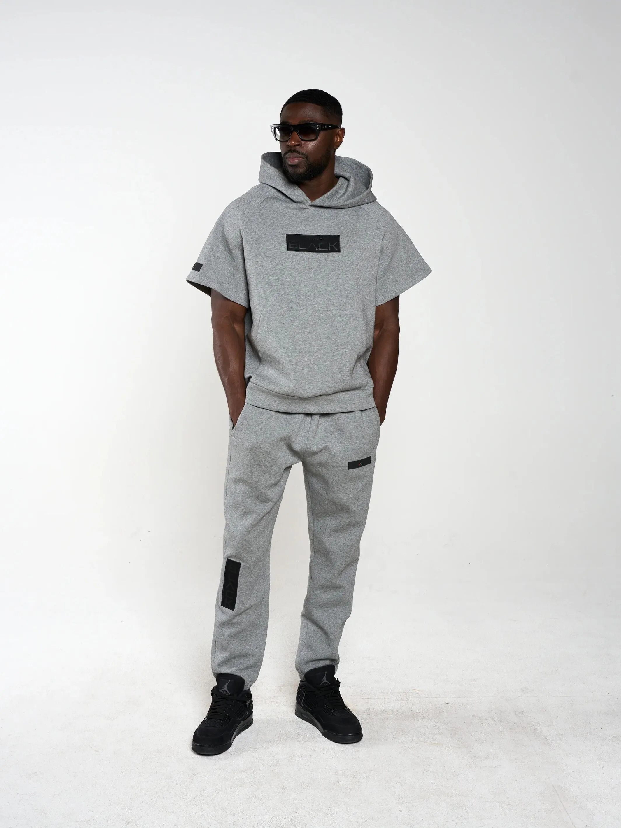 Men's Embossed Patch Mid Sleeve Hoodie