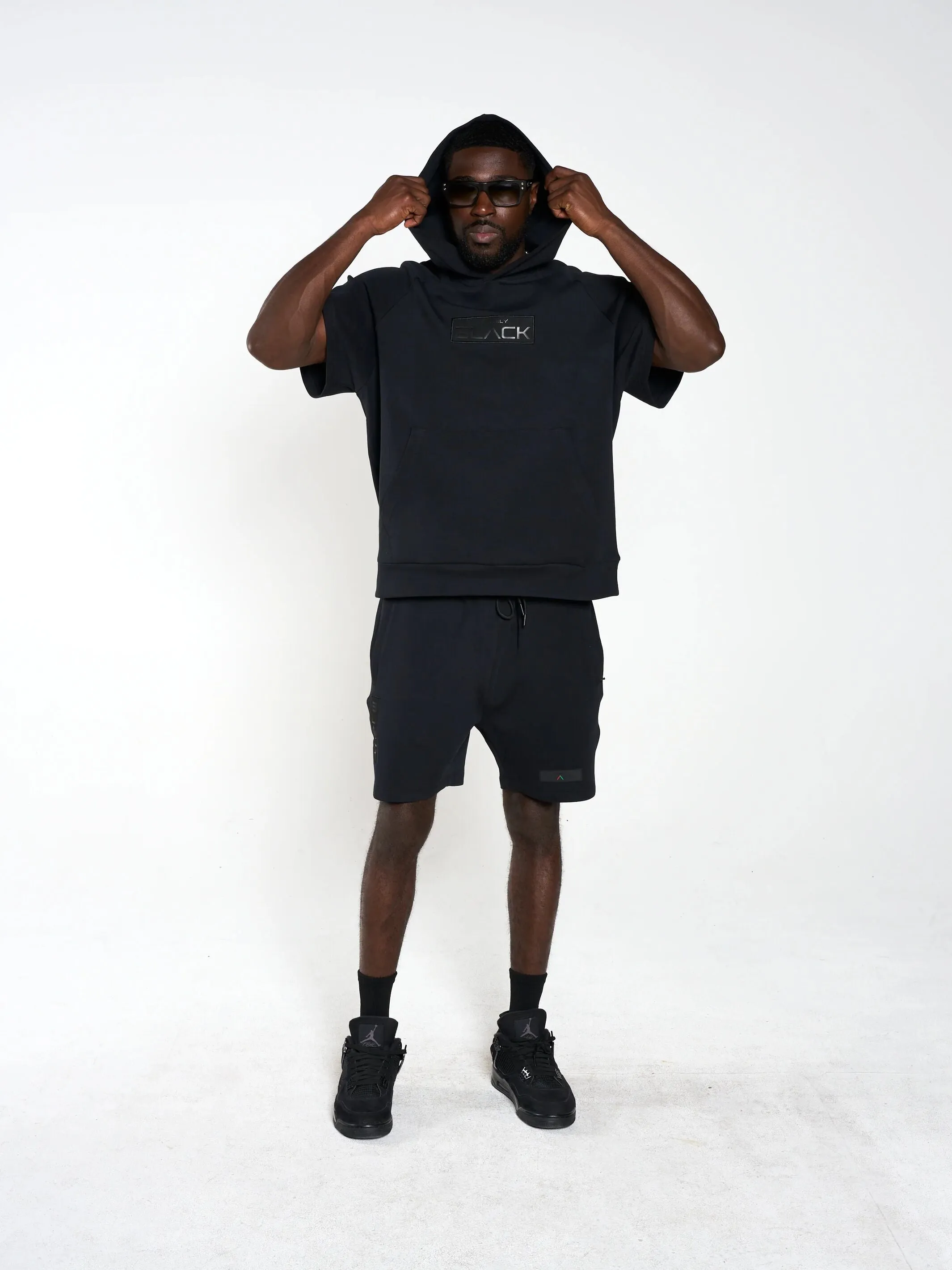 Men's Embossed Patch Mid Sleeve Hoodie