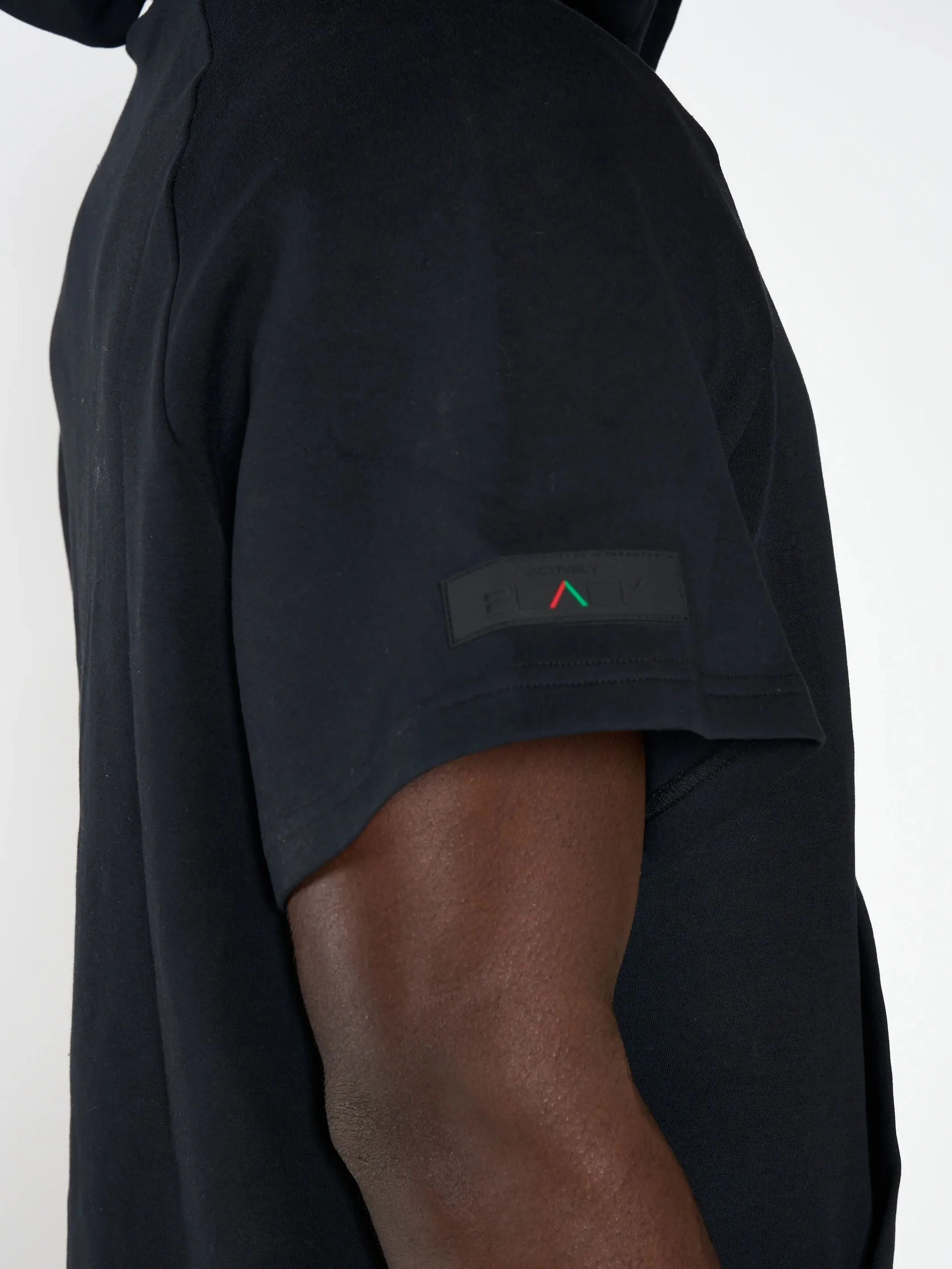 Men's Embossed Patch Mid Sleeve Hoodie