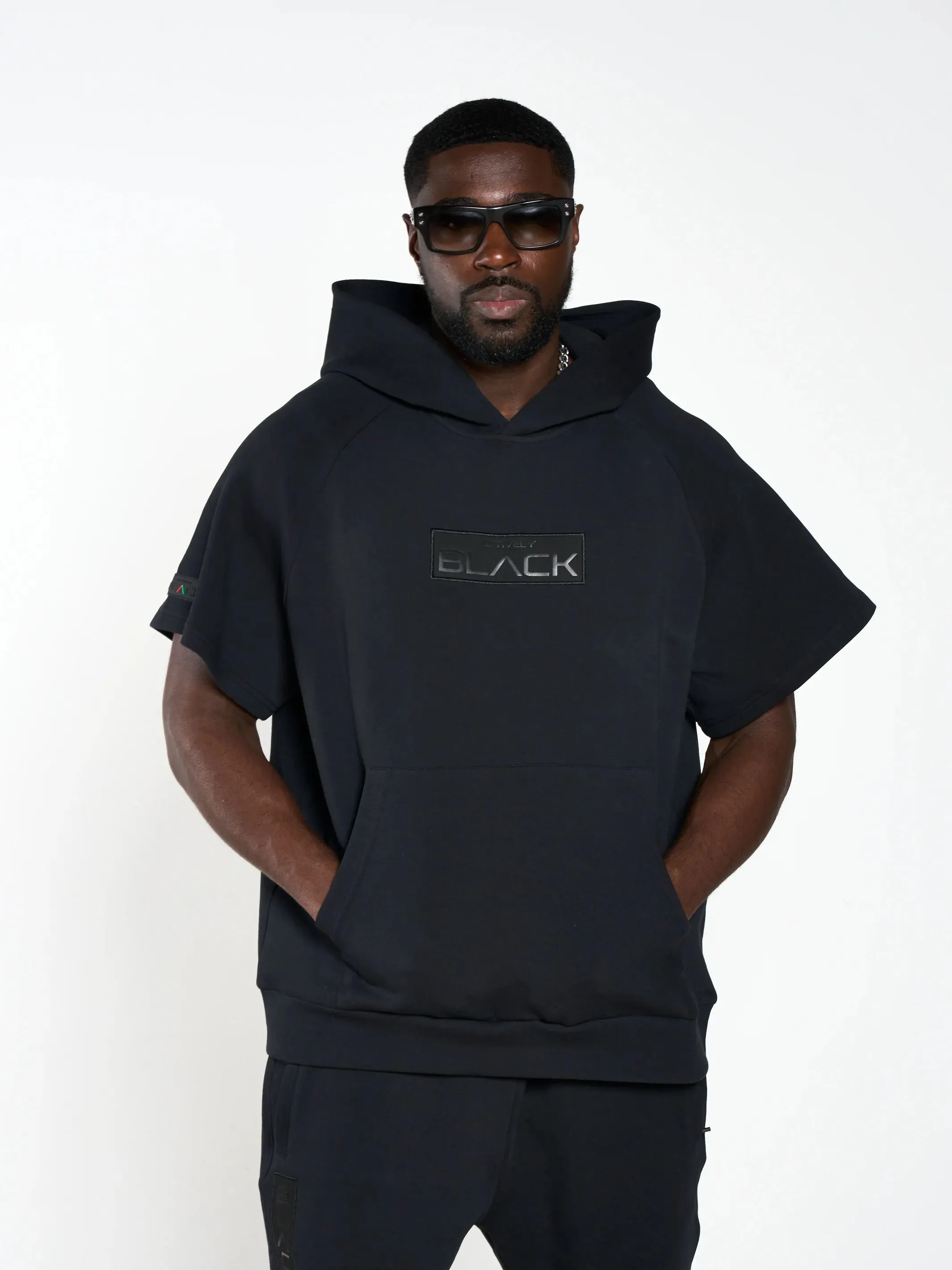 Men's Embossed Patch Mid Sleeve Hoodie