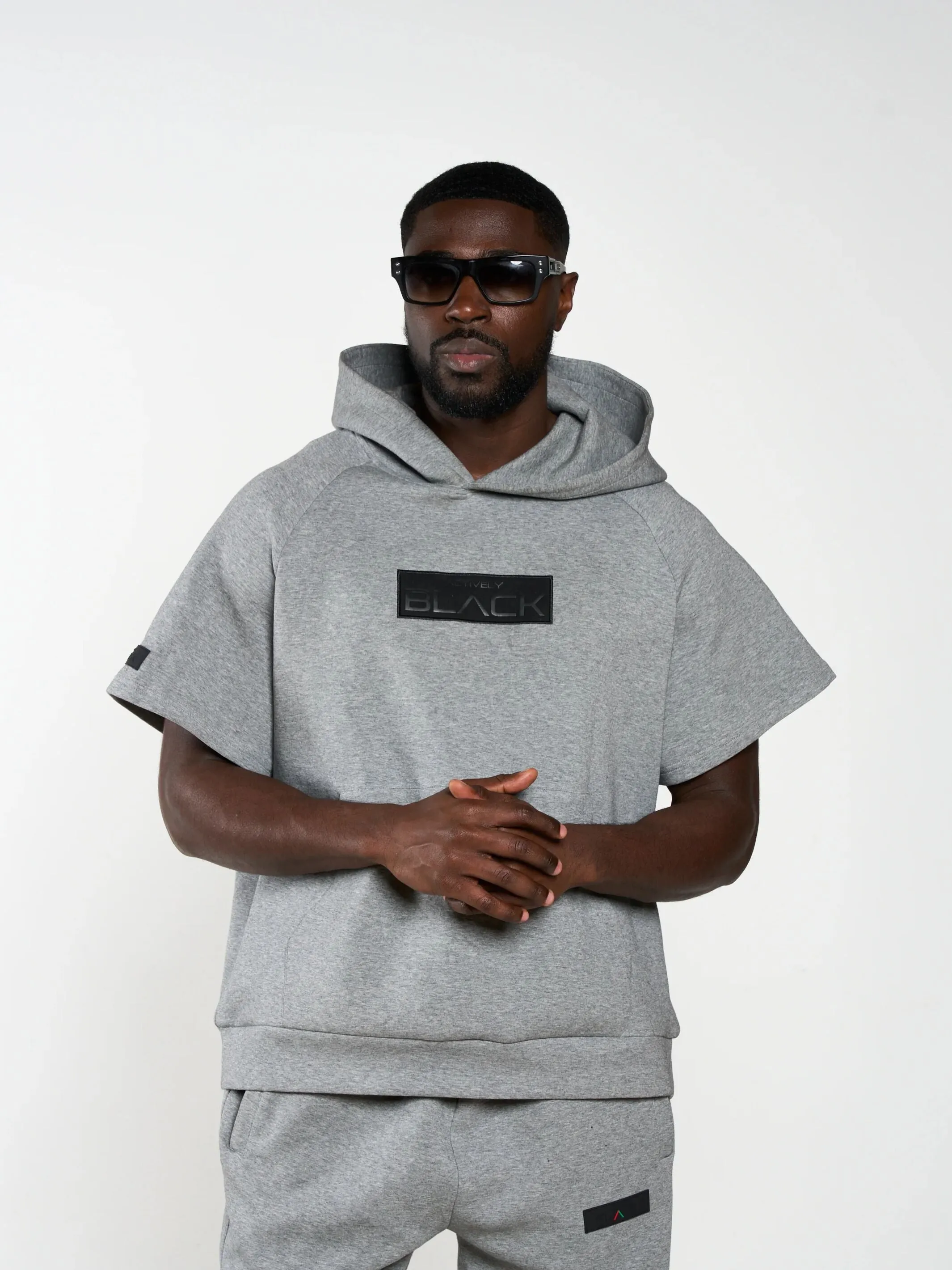 Men's Embossed Patch Mid Sleeve Hoodie