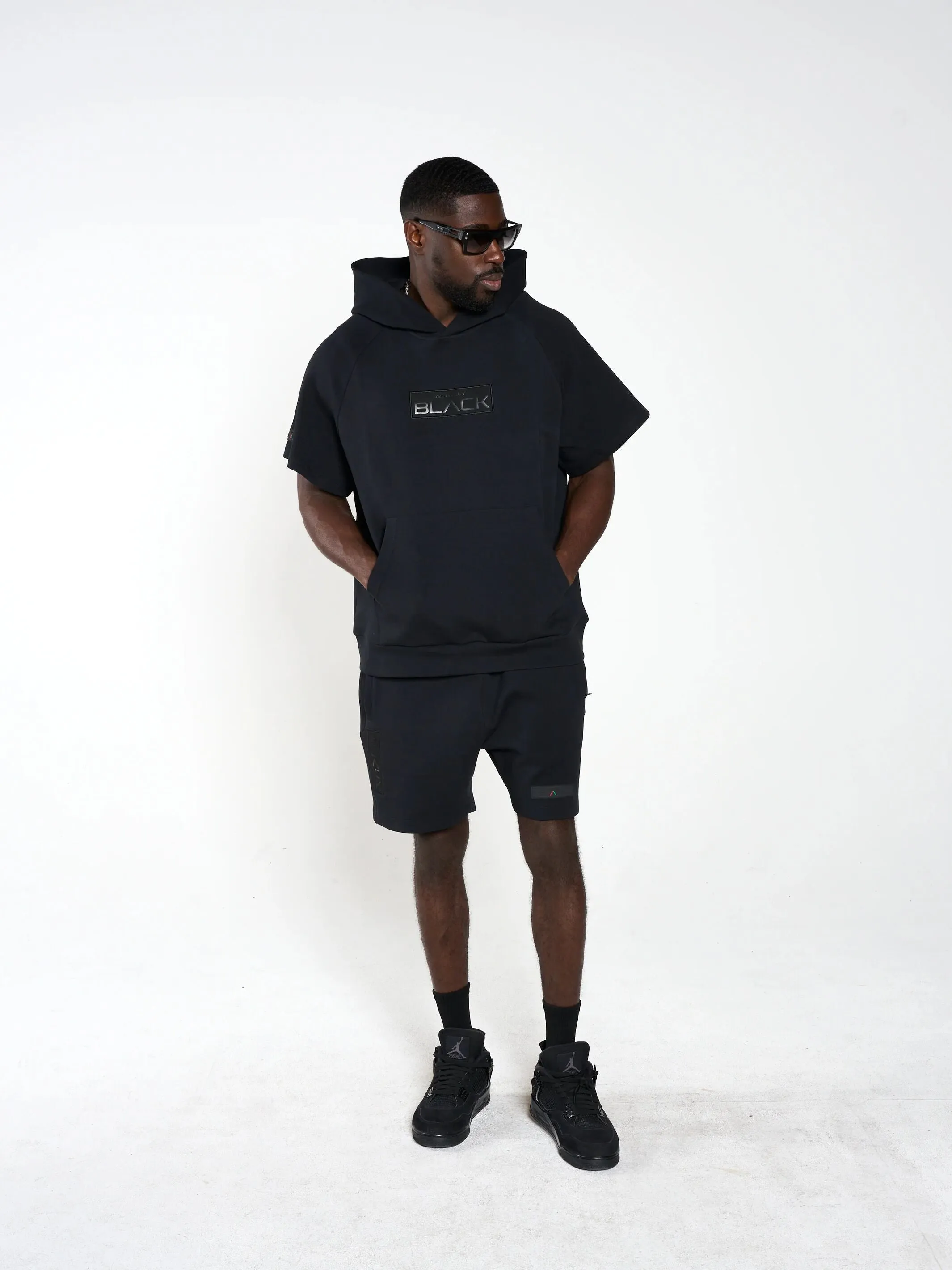 Men's Embossed Patch Mid Sleeve Hoodie