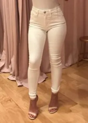Mid Rise Stretch Skinny Jean