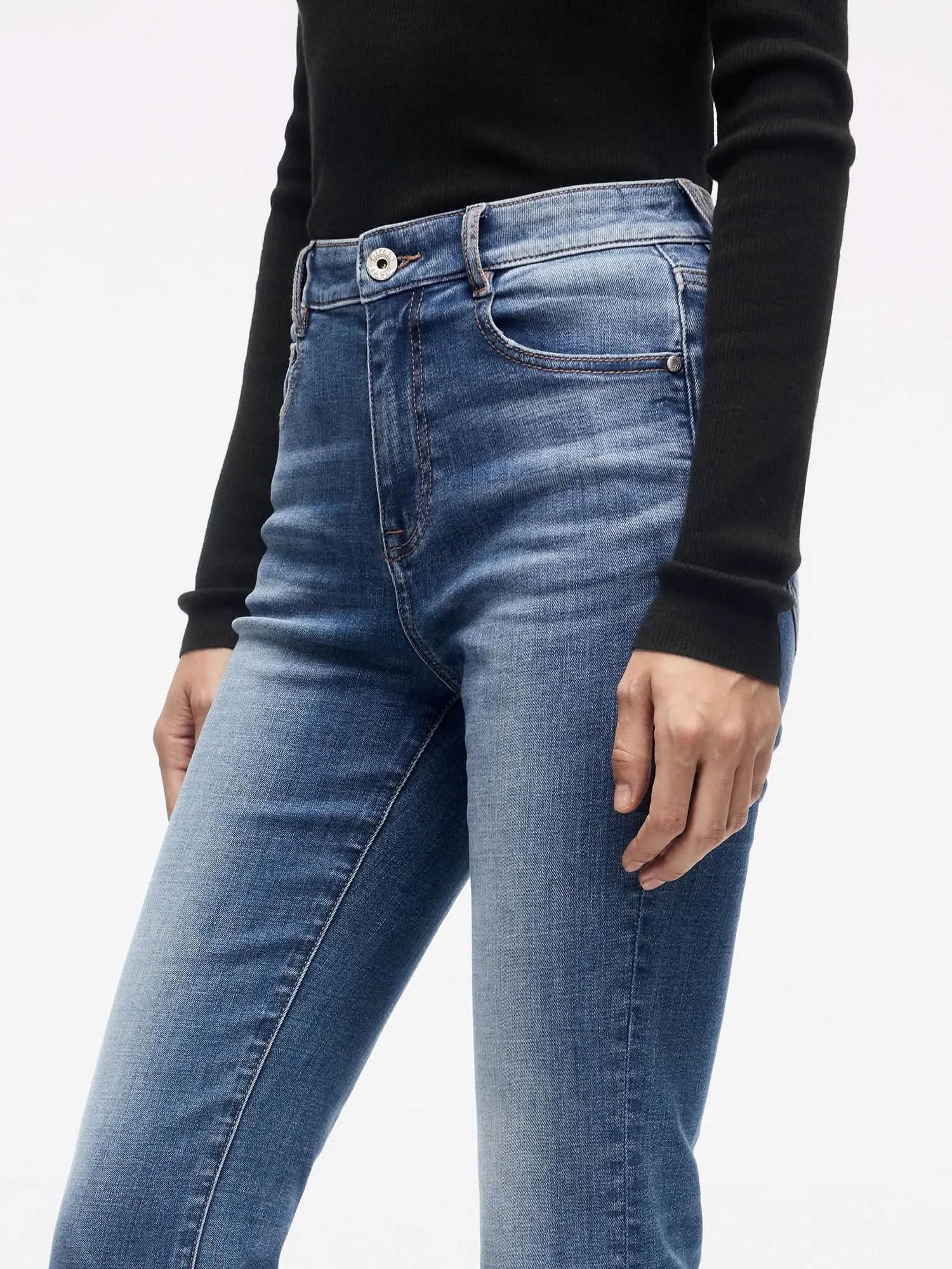 Mid-Waist Flared Jeans-240