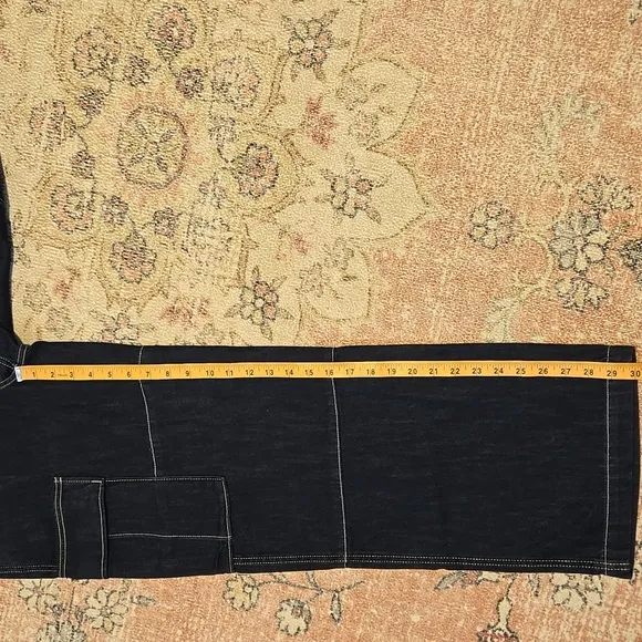 Oak   Fort Dark Blue Mid-Rise Long Length Organic Cotton Cargo Jeans Size 28