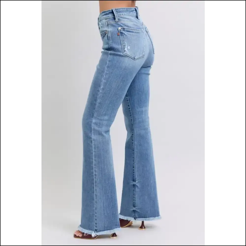Rock your Sass in Judy Blue High Rise Raw Hem Bootcut Jeans 👖💃