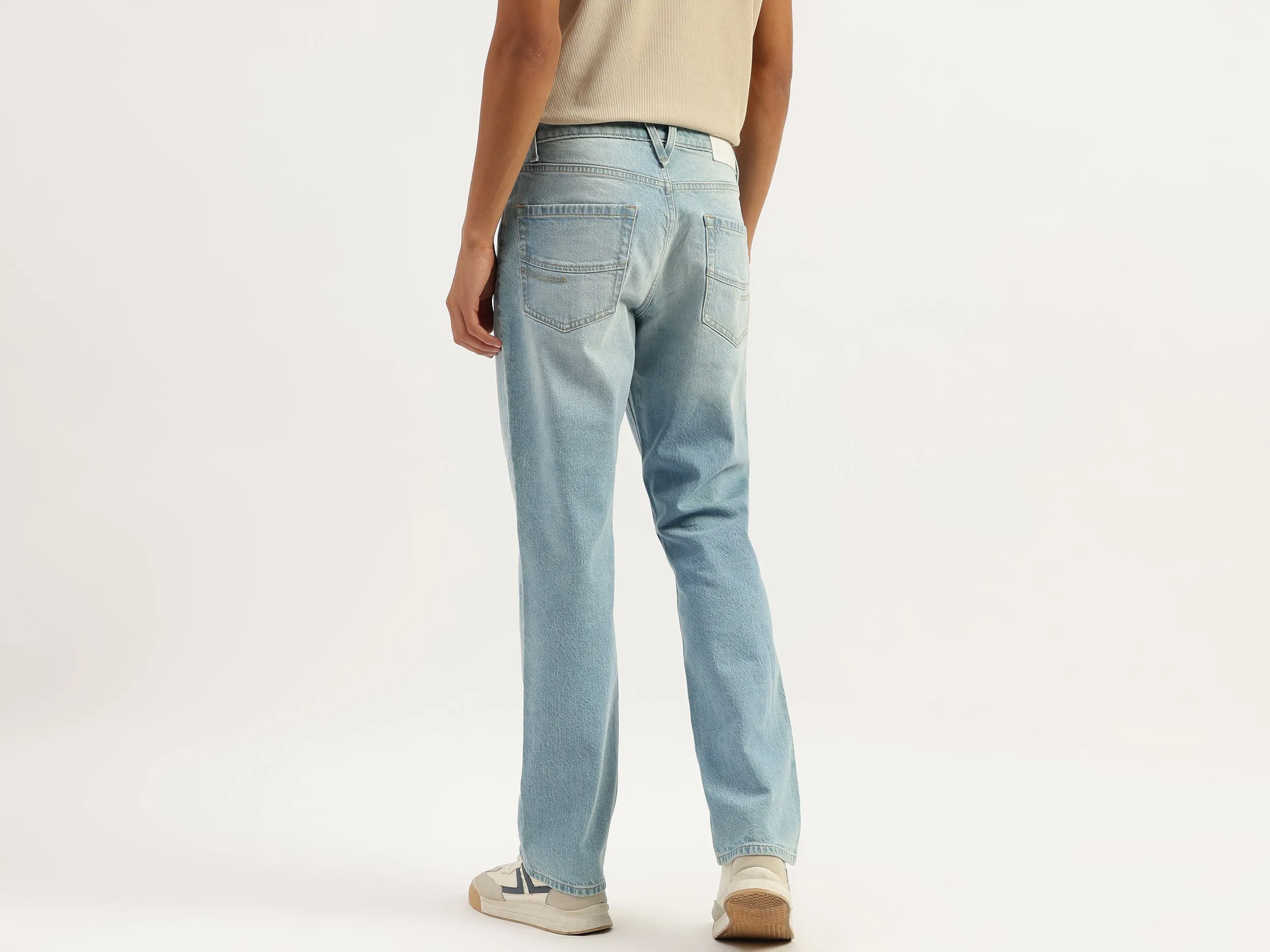 Solid Comfort Fit Ice Wash Jeans
