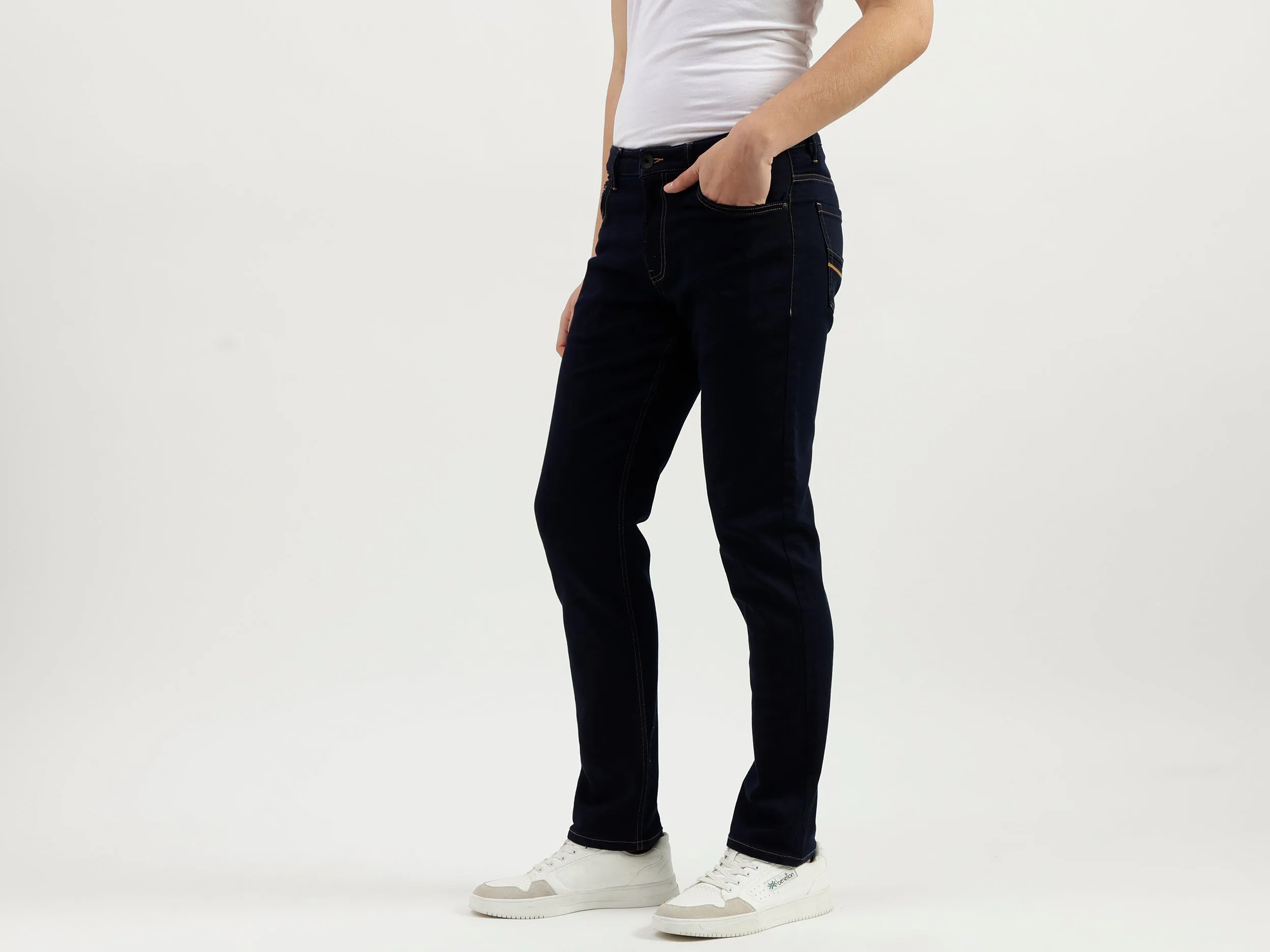 Solid Pattern Slim Fit Jeans