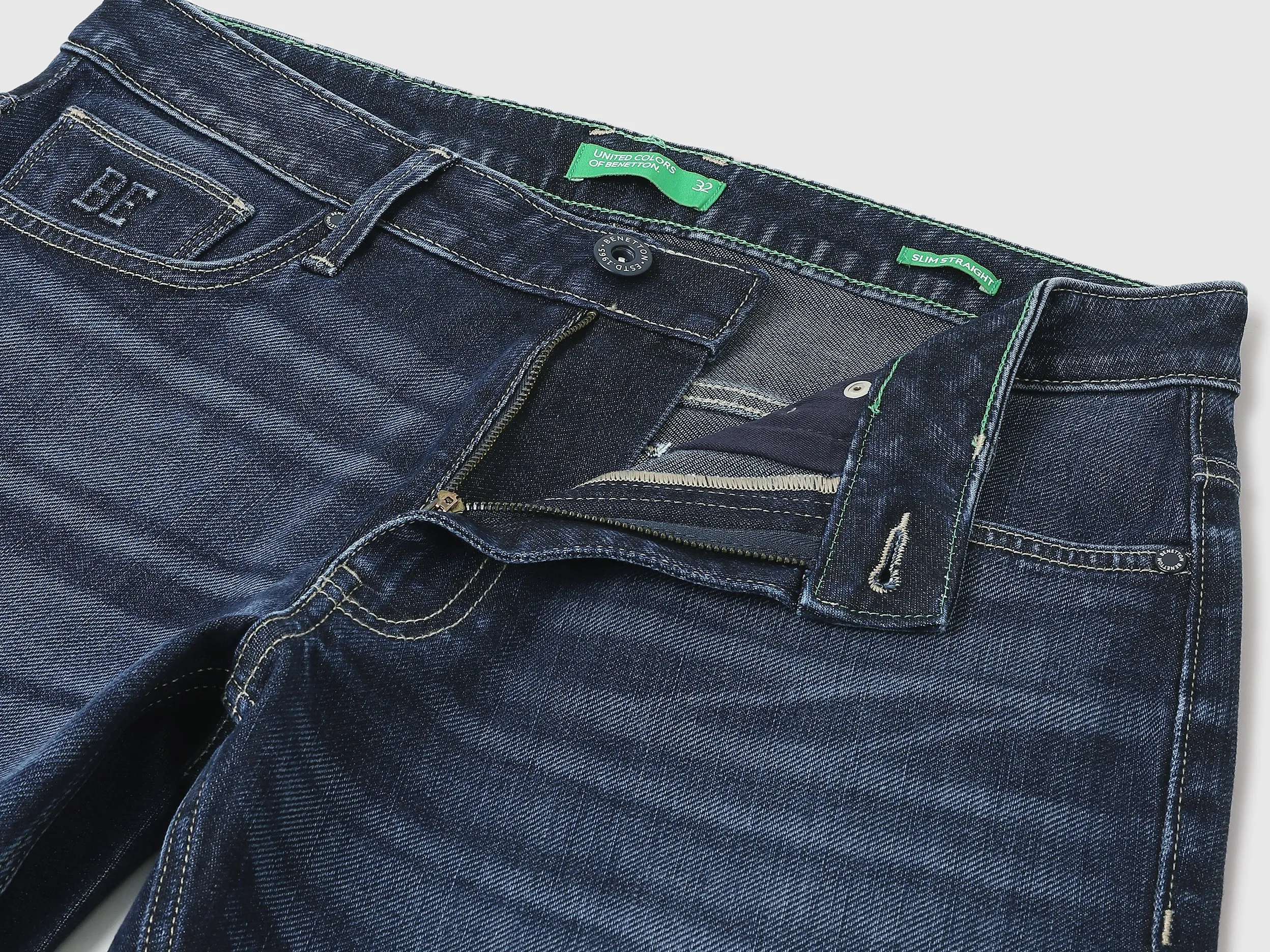 Solid Slim Fit Jeans