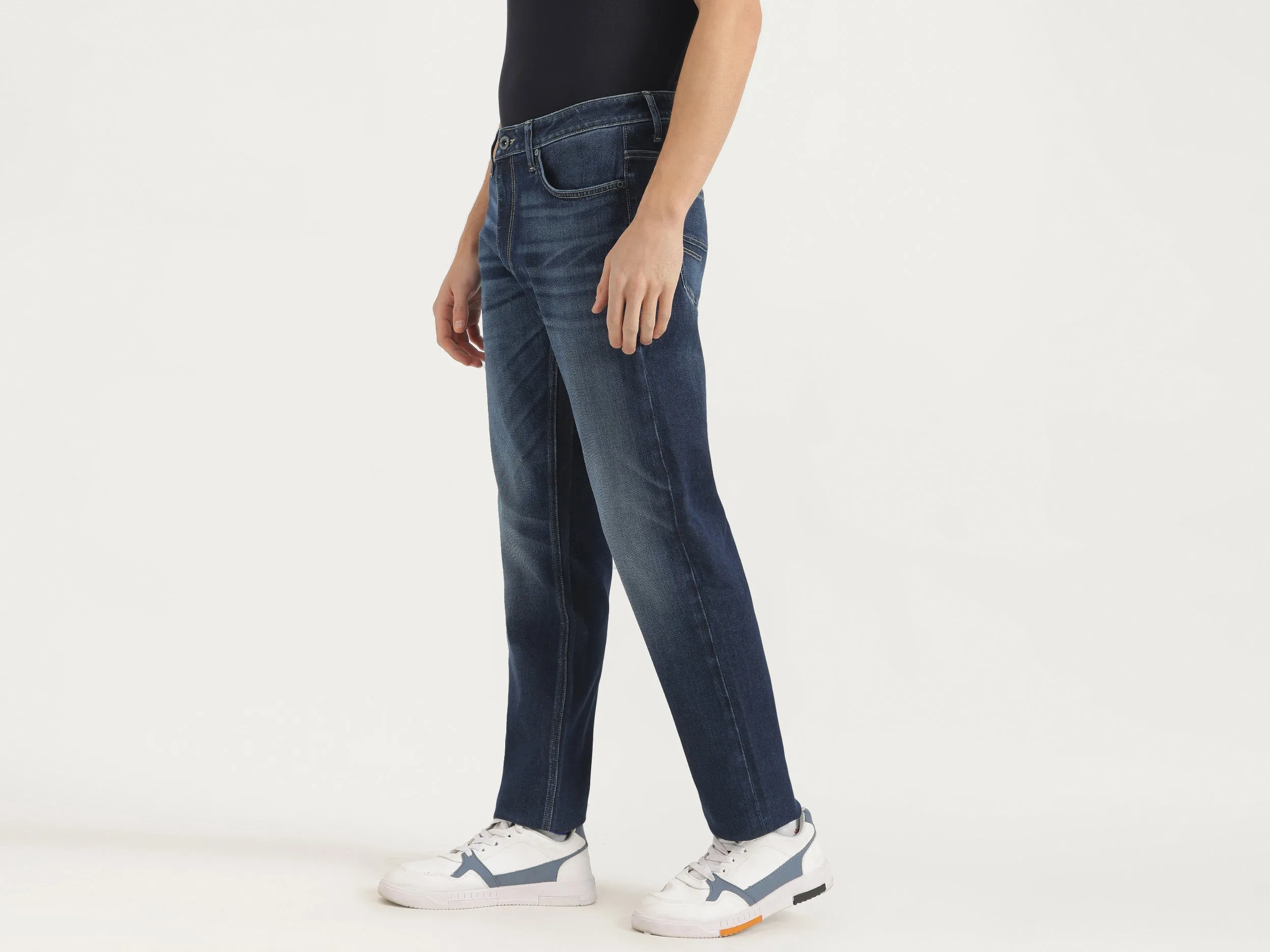 Solid Slim Fit Jeans
