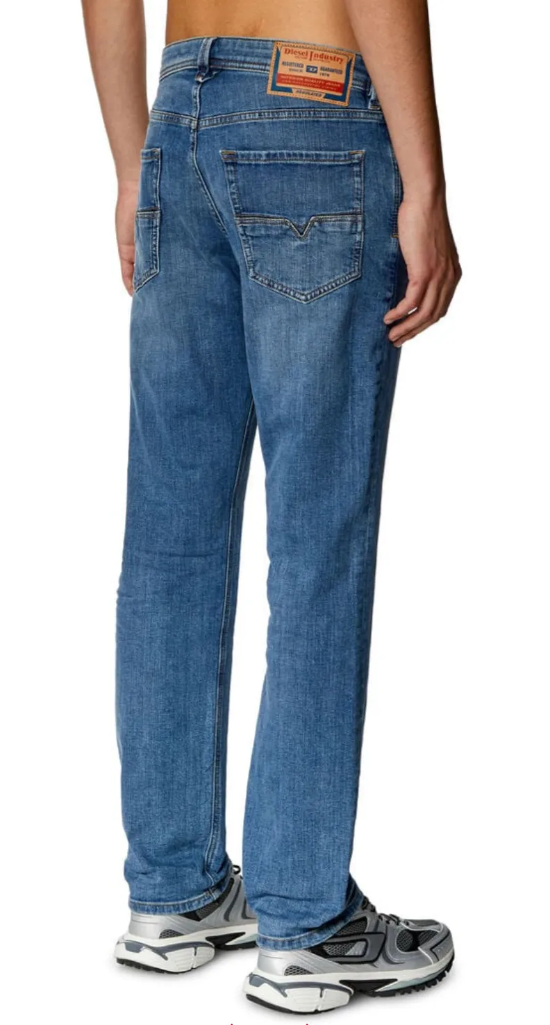 Tapered Fit Light Blue Denim Jeans for Men – Ethan