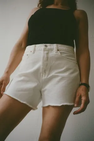THE WHITE BESSETTE SHORT