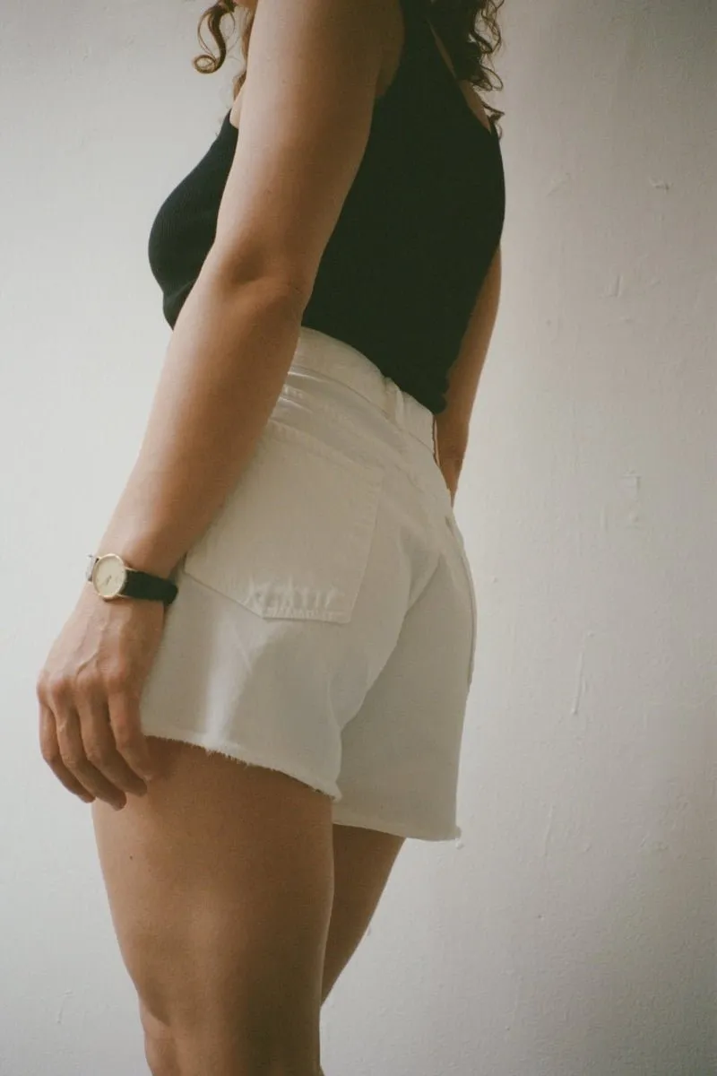 THE WHITE BESSETTE SHORT