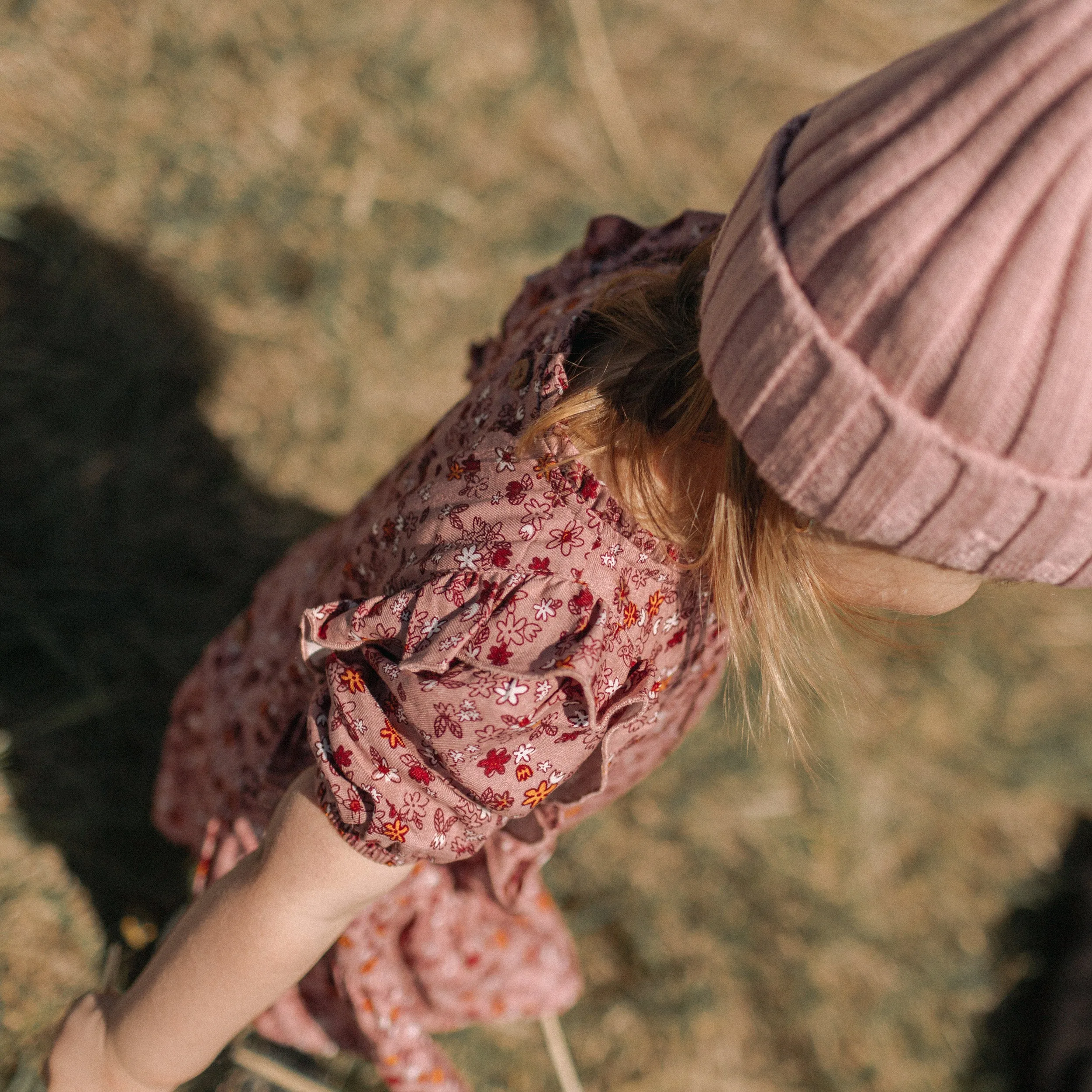 Tuque de maille rose, bébé || Pink knitted toque, baby