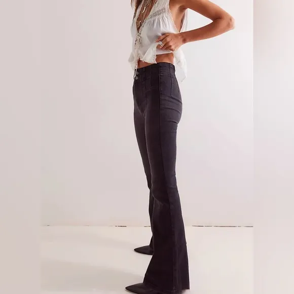 WE THE FREE Jayde Onyx Flare Jeans