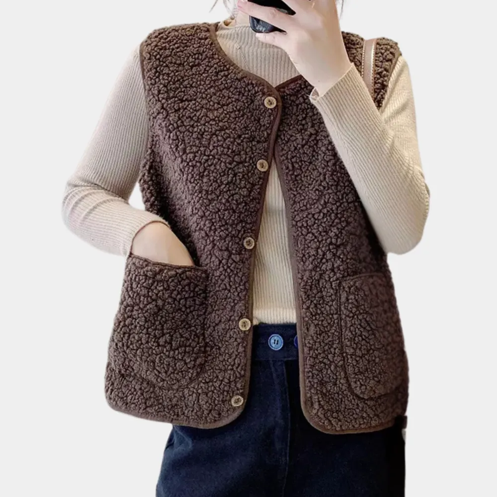 Women's Sherpa Button-Up Vest - Trendy Warm Layering Piece for Casual Wear